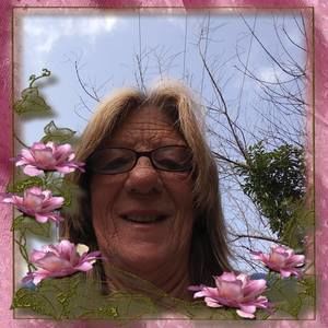 Meet your Posher, Lois